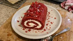 Torta red velvet de Natal: fofa, cremosa e simples de preparar