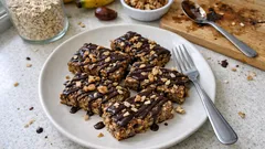 Barritas de chocolate com banana e nozes: a receita simples para ter lanches prontos na semana