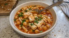 Macarronete de choco e grão num só tacho — massada cremosa e cheia de sabor
