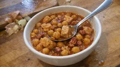 Grãozada de frango: receita de tacho rápida, com grão bem apurado