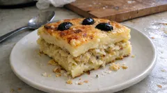 Empadão de bacalhau pascal no forno: camadas de puré sedoso e recheio bem húmido