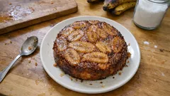 Bolo invertido de banana: uma forma simples de aproveitar bananas bem maduras