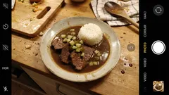 Carne estufada em água-pé na panela de pressão: tenra e com molho apurado em 25 minutos