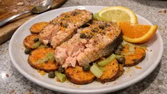 Salmão assado com batata-doce e laranja: jantar leve pronto em 15 minutos