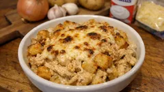 Frango com natas no forno: cremoso por dentro e bem gratinado por cima