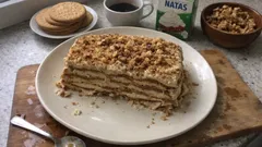 Semifrio de bolacha com café: cremoso, sem forno e ideal para fazer de véspera