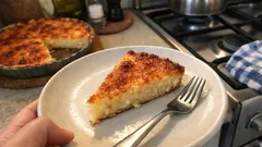 Tarte de coco com leite condensado: cremosa por dentro e dourada por cima