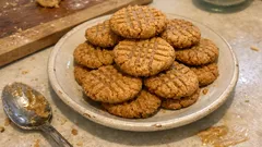 Bolachas de manteiga de amendoim com espelta: douradas e prontas em poucos minutos