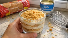 Serradura real sem forno: camadas cremosas com bolacha Maria, pronta de véspera