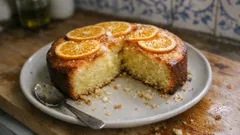 Bolo de laranja fofo e aromático: a receita caseira que sai sempre bem