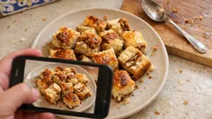 Folar doce de Miranda em camadas: fica fofo, húmido e bem aromático a canela