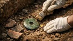 Descoberta em Sanxingdui revela oficina que explica tesouros de ouro e jade